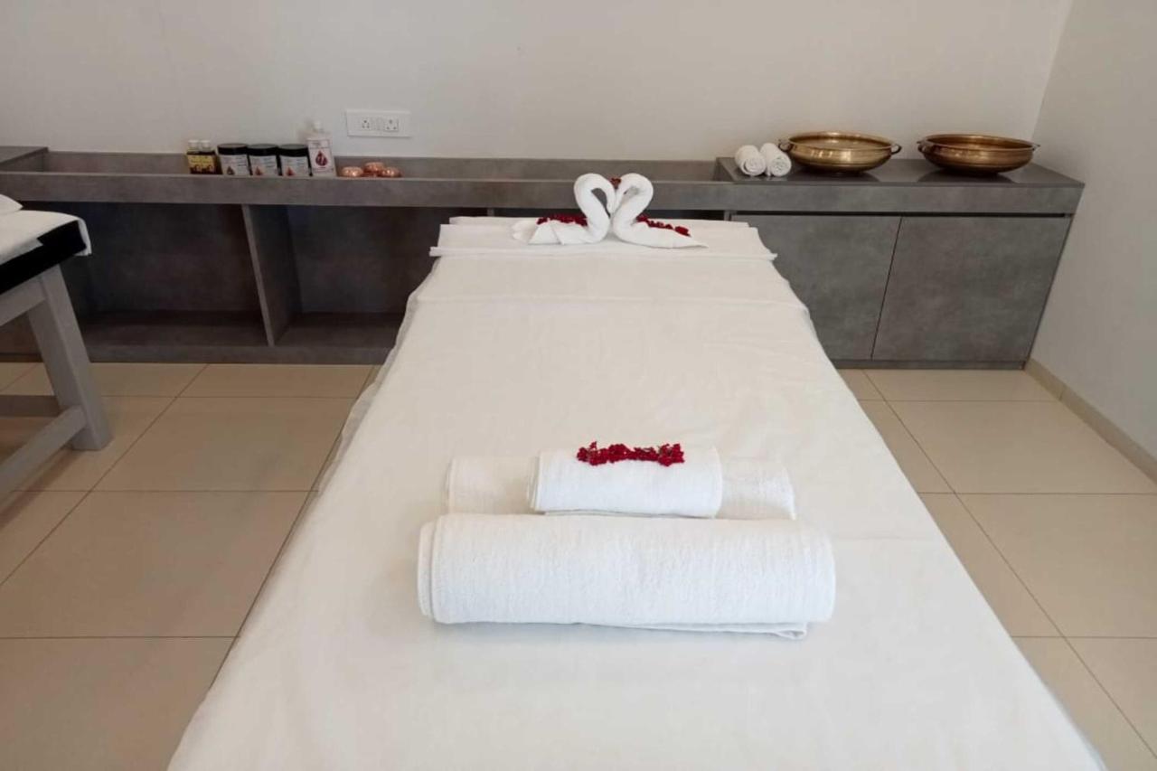 White Feather Resort Kauncha Силваса Екстериор снимка