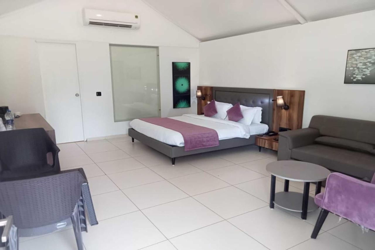 White Feather Resort Kauncha Силваса Екстериор снимка
