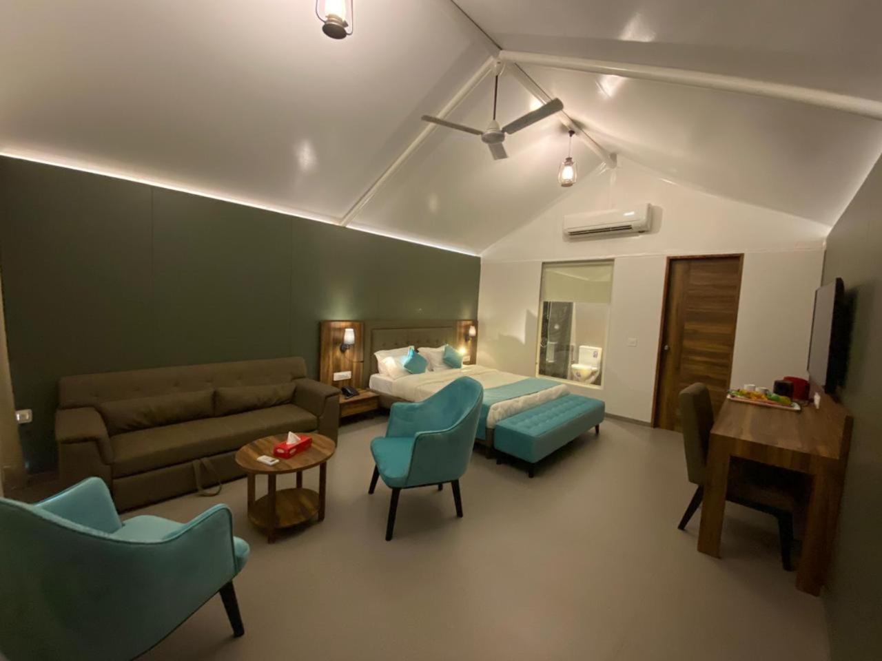 White Feather Resort Kauncha Силваса Екстериор снимка