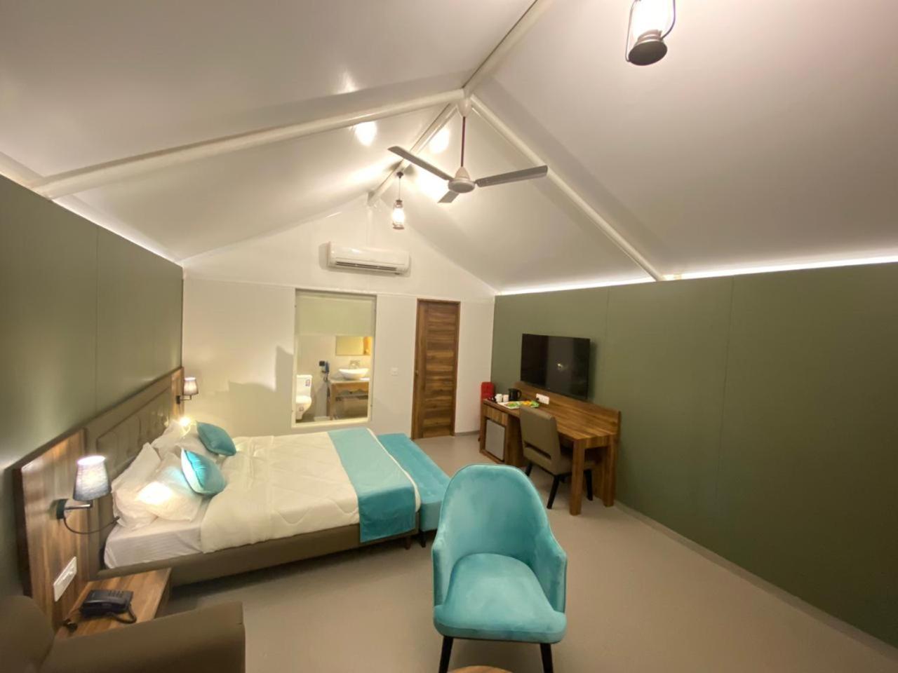 White Feather Resort Kauncha Силваса Екстериор снимка