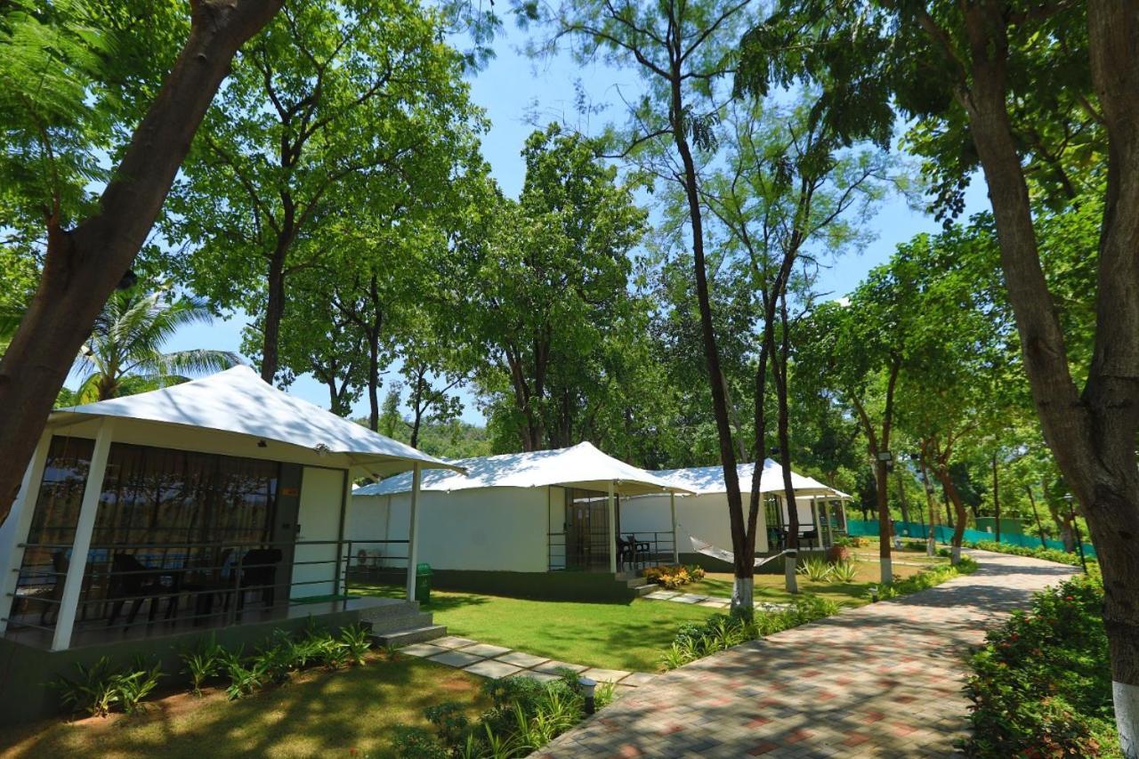 White Feather Resort Kauncha Силваса Екстериор снимка